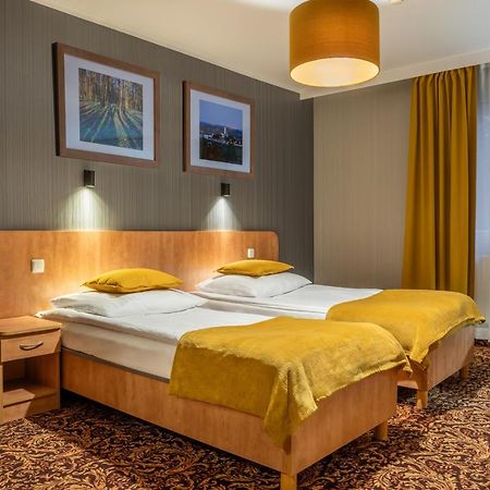 Hotel Kuznia Napoleonska Teresin Bagian luar foto