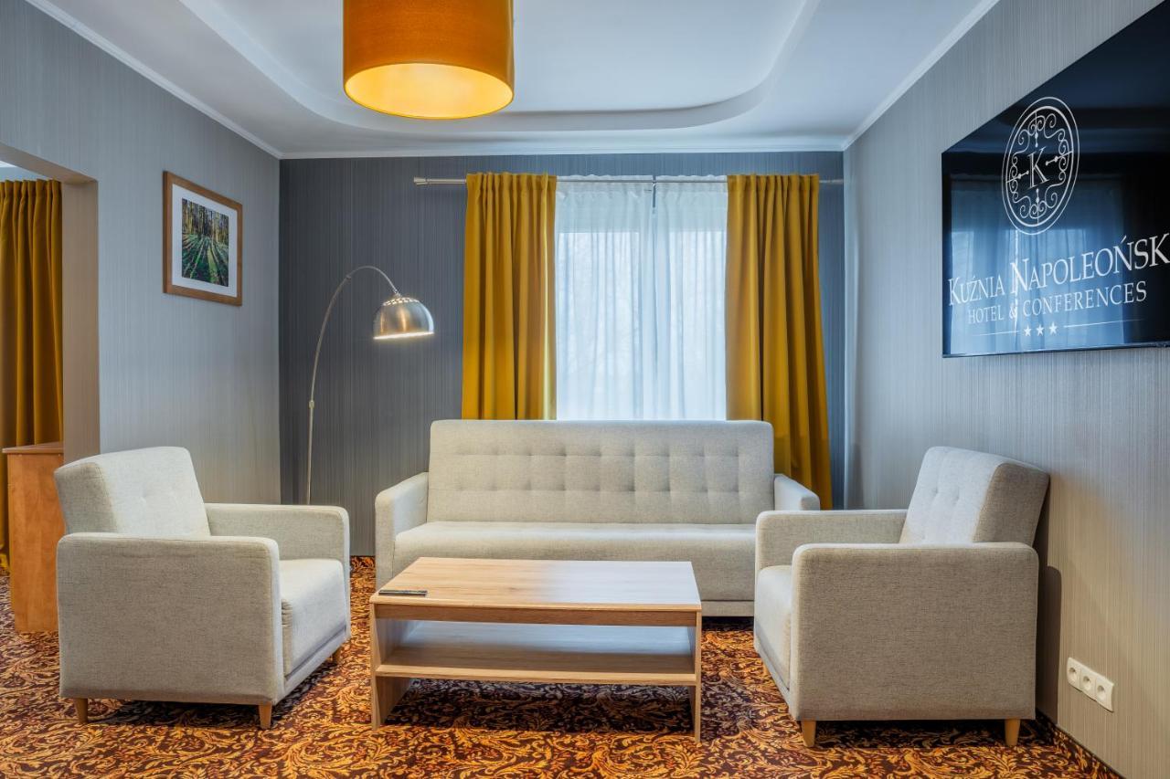 Hotel Kuznia Napoleonska Teresin Bagian luar foto