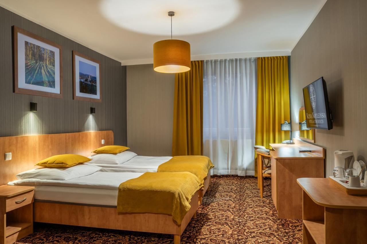 Hotel Kuznia Napoleonska Teresin Bagian luar foto
