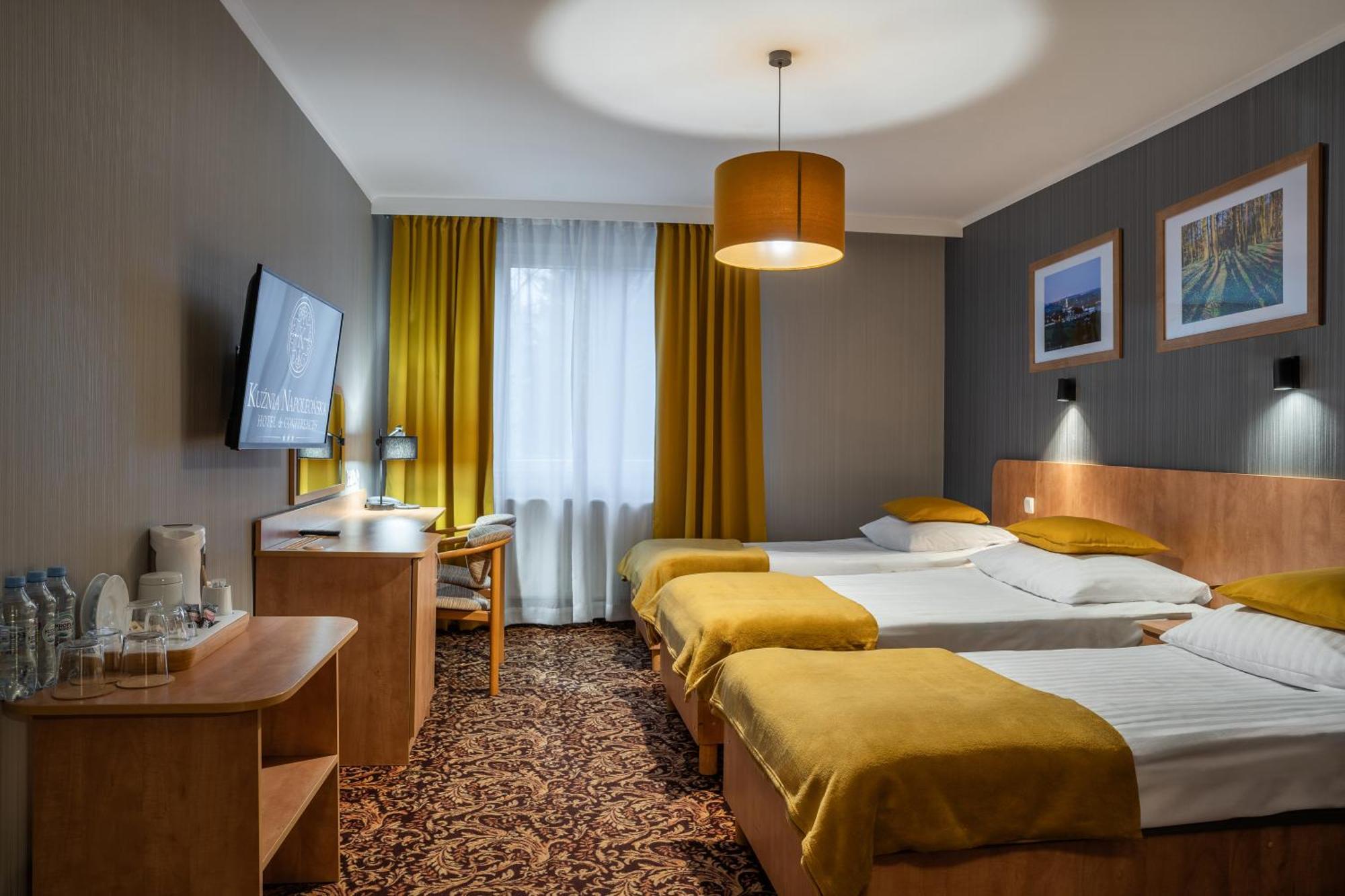 Hotel Kuznia Napoleonska Teresin Bagian luar foto